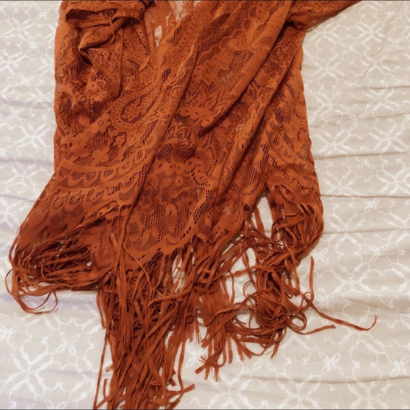 Elegant Lace Fringe Kimono Cardigan - Picture 2 of 2